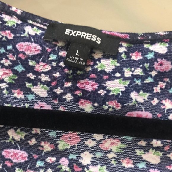 Express Top - Picture 3 of 6